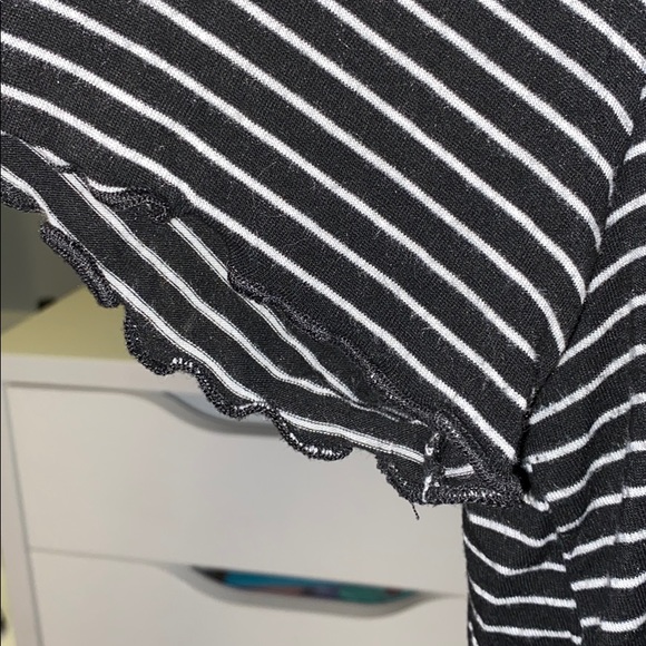 Striped crop top - Picture 4 of 4